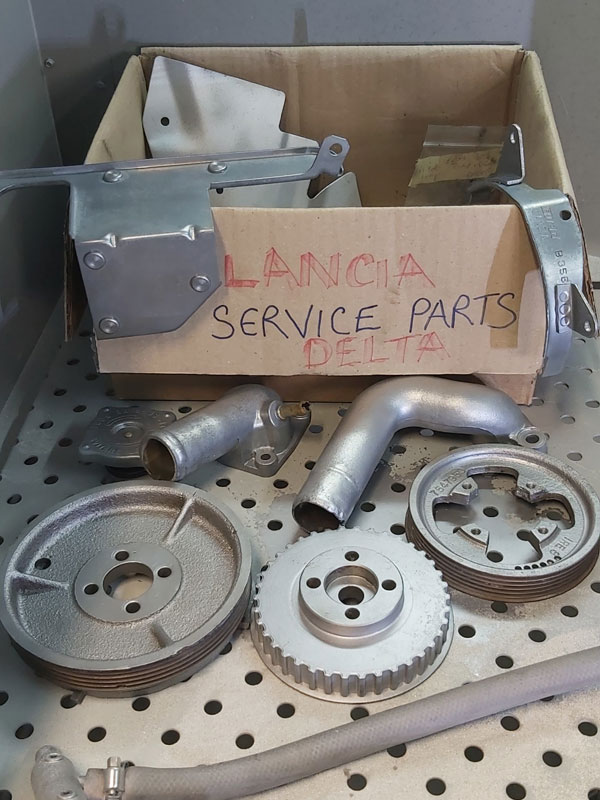 classic car lancia delta integrale